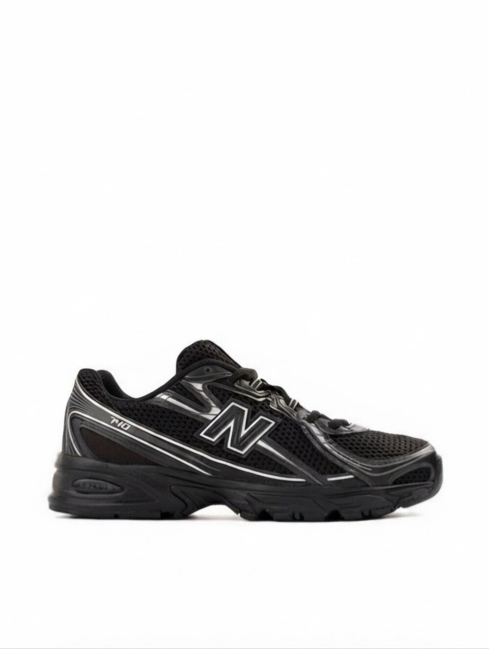 New Balance 740 Athletic Shoe - Black / Silver Metallic